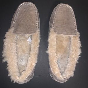 UGG Ansley Style Slippers